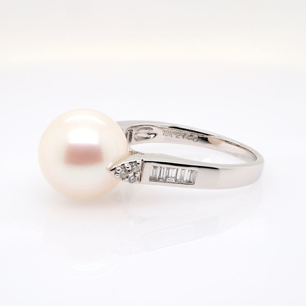 Thumbnail: Gold pearl diamond ring with white pearl and baguette diamonds wholesale fine jewelry