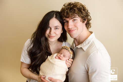 Lansing, Michigan newborn photographer