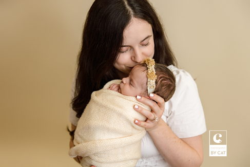 Lansing, Michigan newborn photographer