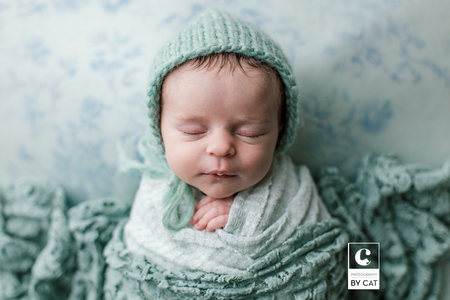 Lansing, Michigan newborn photographer