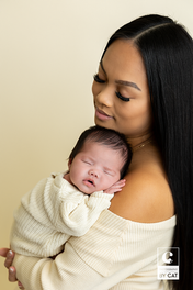 Lansing, Michigan newborn photographer