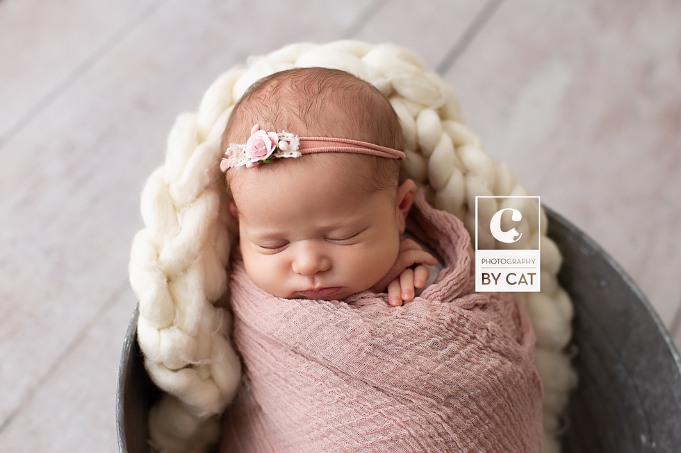 East Lansing, Michigan Maternity Newborn Photographer