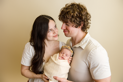 Lansing, Michigan newborn photographer