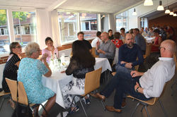 De knap så unges bord