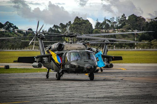 Chinese ‘mini drone carrier’ seen used for sea trials