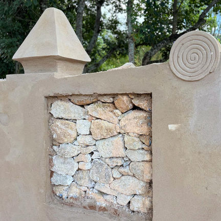 REPAROS EM MUROS E CHEGADA DE NOVAS TELHAS MARCAM SEMANA NO MUSEU CASA JOÃO E ISRAEL PINHEIRO EM CAETÉ |MG