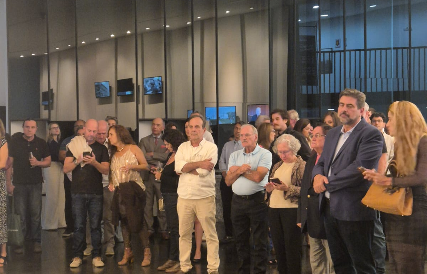 EIP: EMOÇÃO MARCA CERIMÔNIA DE ABERTURA DA EXPOSIÇÃO FOTOGRÁFICA QUE HOMENAGEIA GERALDO VIEIRA