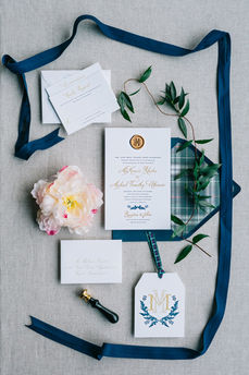 Scottish Wedding Themed Invite | Monogram | Wax Seal | Plaid | Paper Daisies