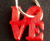 מחזיק מפתחות Love