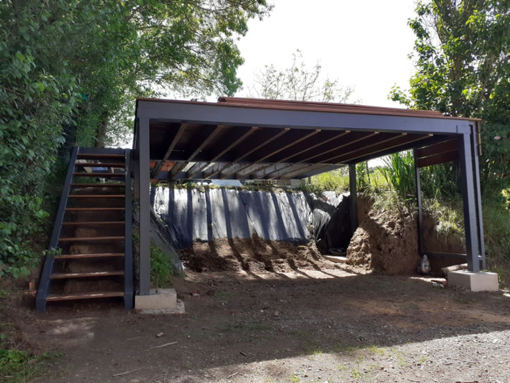Grille métalique, Cheminée, Fer, Métal, Métallerie, Artisanat, Conception en fer, design extérieur.