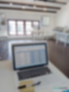 Simulation of reading glasses, or single vision near spectacles to correct presbyopia vision - Otago Optical