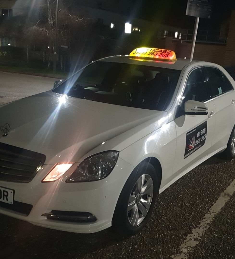 Milton Keynes Airport Taxi Woes? Take Off With Comfort & Convenience!