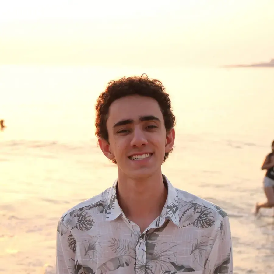 Felipe A.