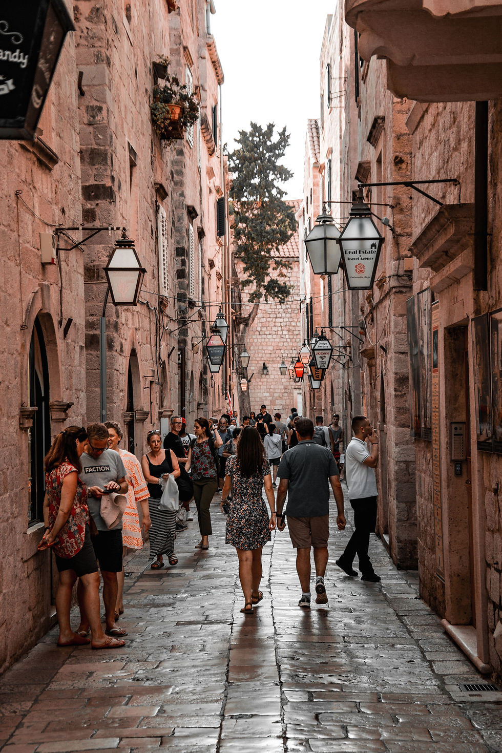Travel safety tips every traveler should know before leaving home