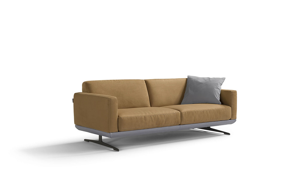 Egoitaliano-divano-Gloria-Slim-02.jpg