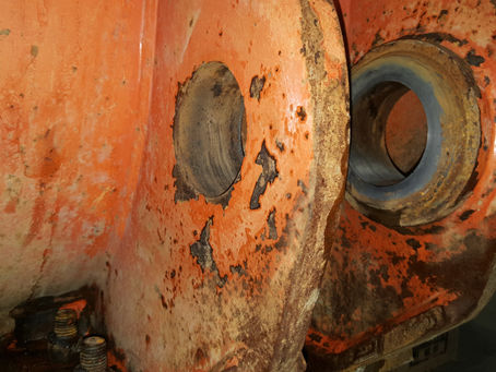 Réparation des alésages sur chargeuse 310Z Hitachi