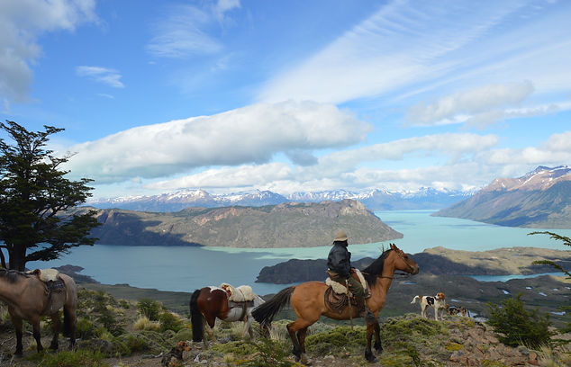 cabalgatas en lago san martín