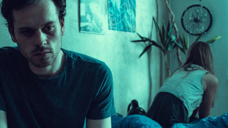 coke.champagne & cigarettes