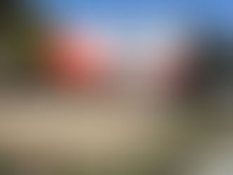 【美工社コラム021】石のカンノ様 三角型自立式建植広告板