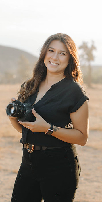Sunset wedding in Southern California with cinematic, romantic photography capturing candid and timeless moments