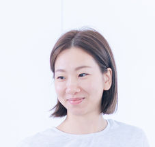 Clara Chan, Yogasalahk, Iyengar Yoga Teacher