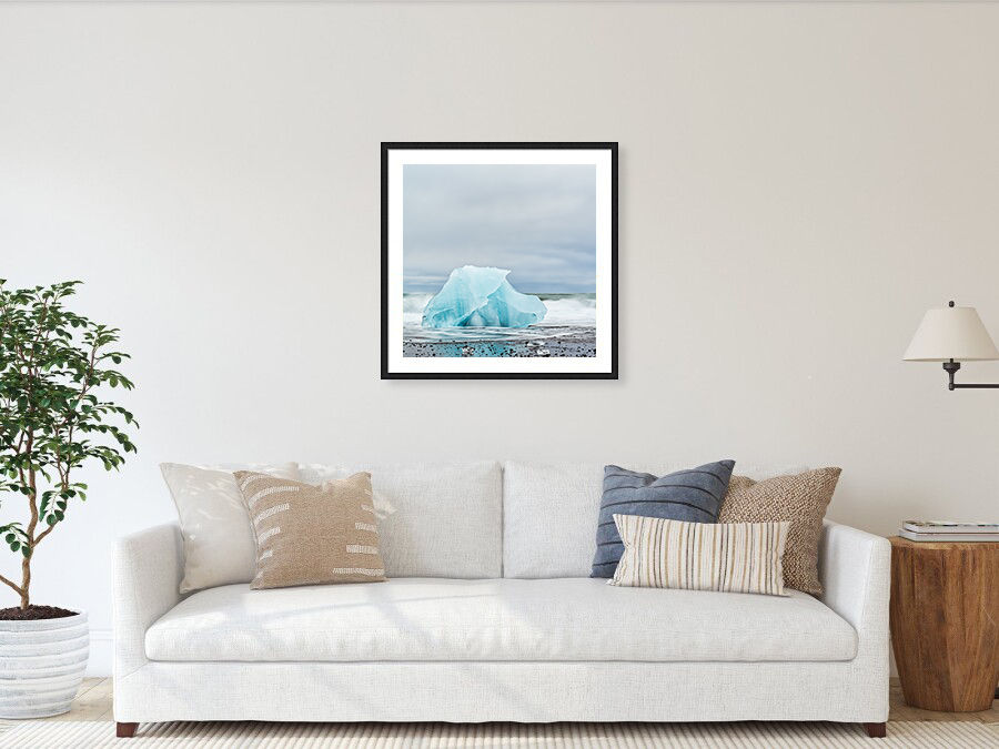 Thumbnail: Iceberg in the Ocean in Diamond Beach 60x60 cm