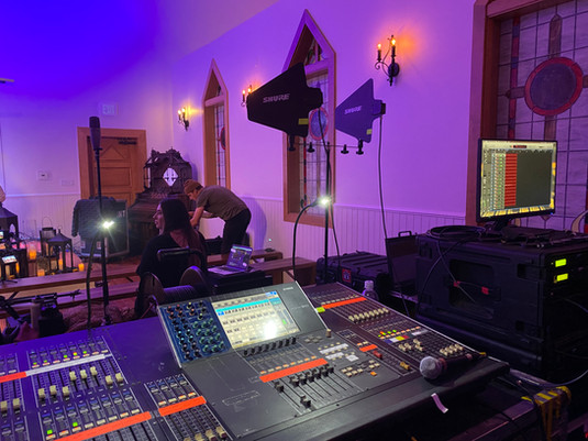 Tracking Rig M7 Monitors.jpeg
