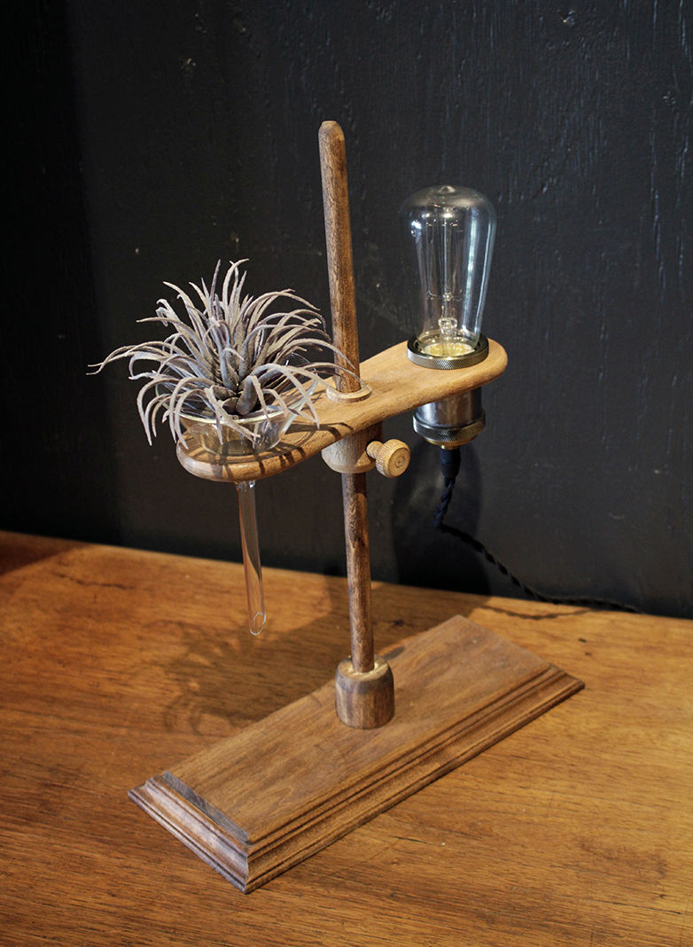 サムネイル： Table Lamp