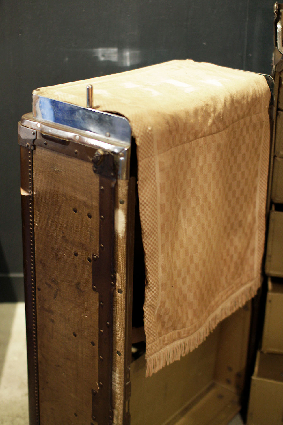 サムネイル： Antique Trunk  |  アンティーク トランク 190150