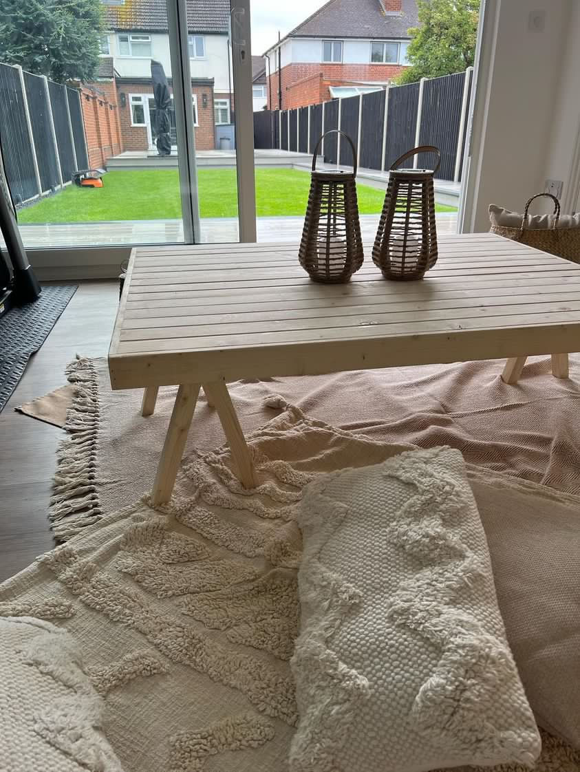 Thumbnail: Picnic table: boho