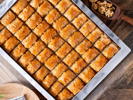 Büyük Baklava Tepsisi: Tatlı Lezzetlerin Şahı