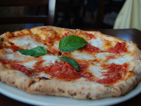 Pizza Margarita’nın İtalyan Lezzetini Evde Yakalayın!