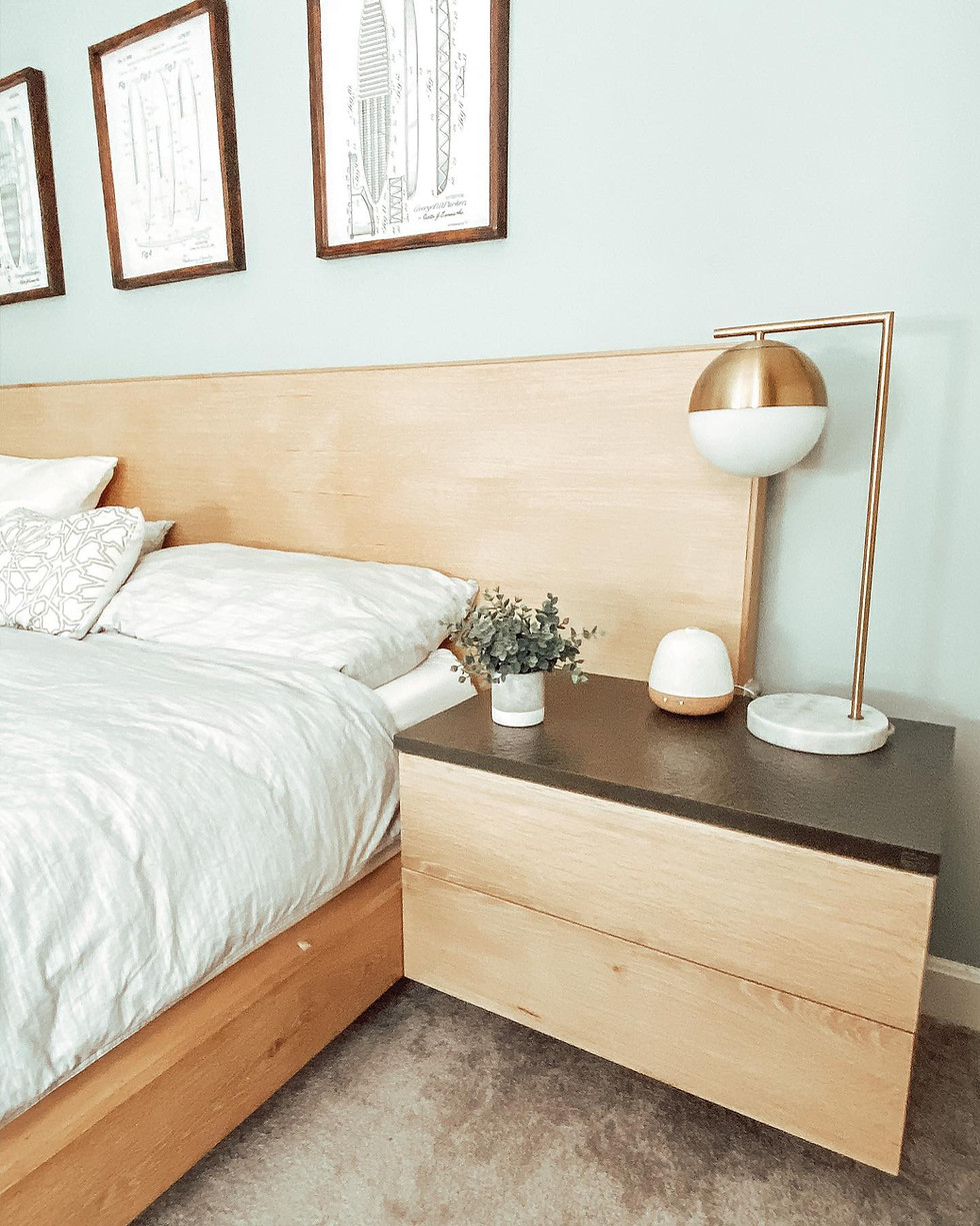 Thumbnail: Pacific Floating Platform Bed