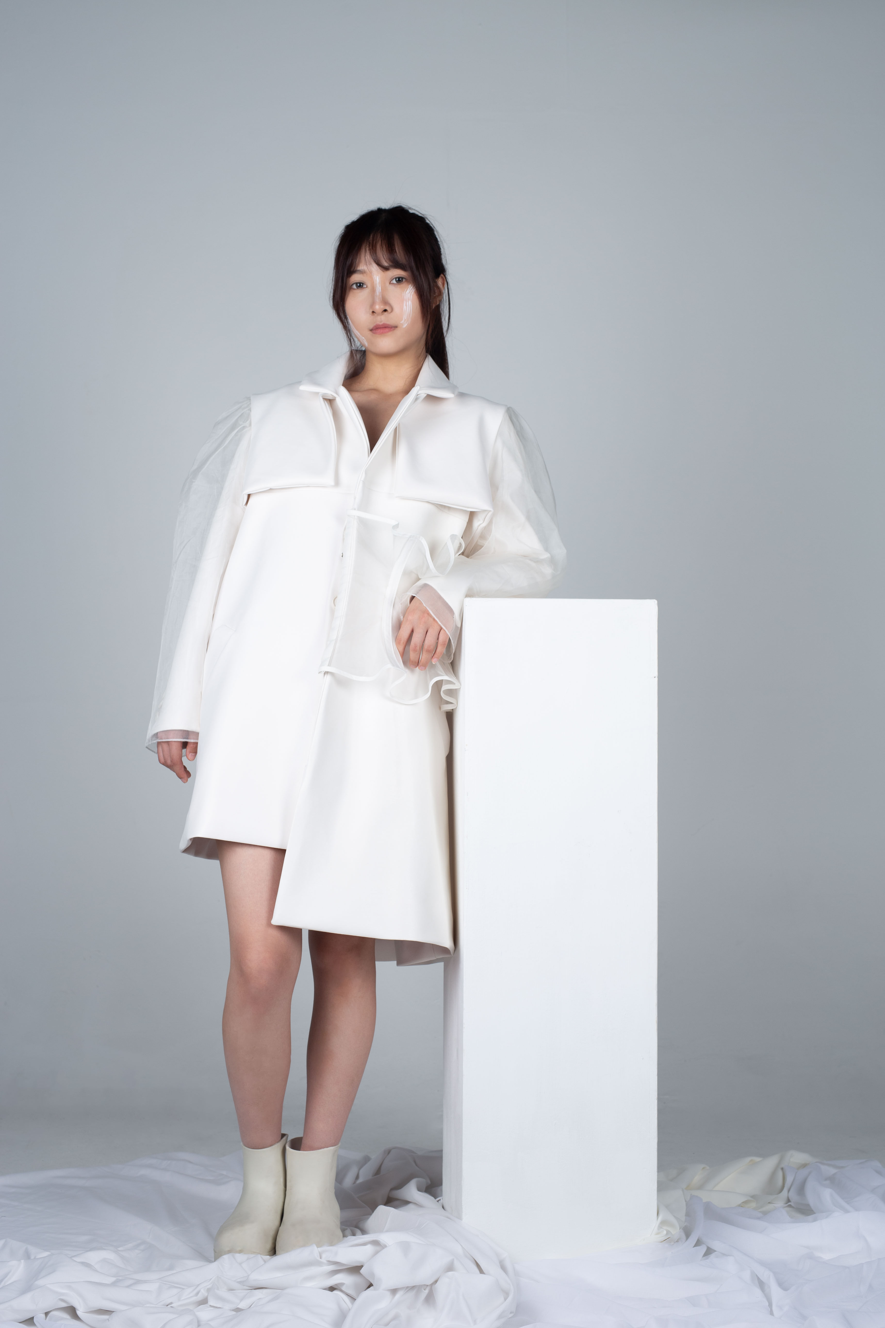 Vista White Trench Coat