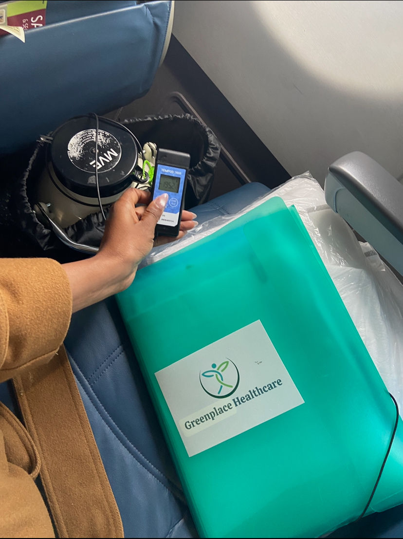 HAND CARRY TRANSPORT - YOUR SAMPLES ARE BROUGHT ONBOARD THE AIRCRAFT WITH THEIR OWN SEAT, UNDER CONSTANT SUPERVISION.