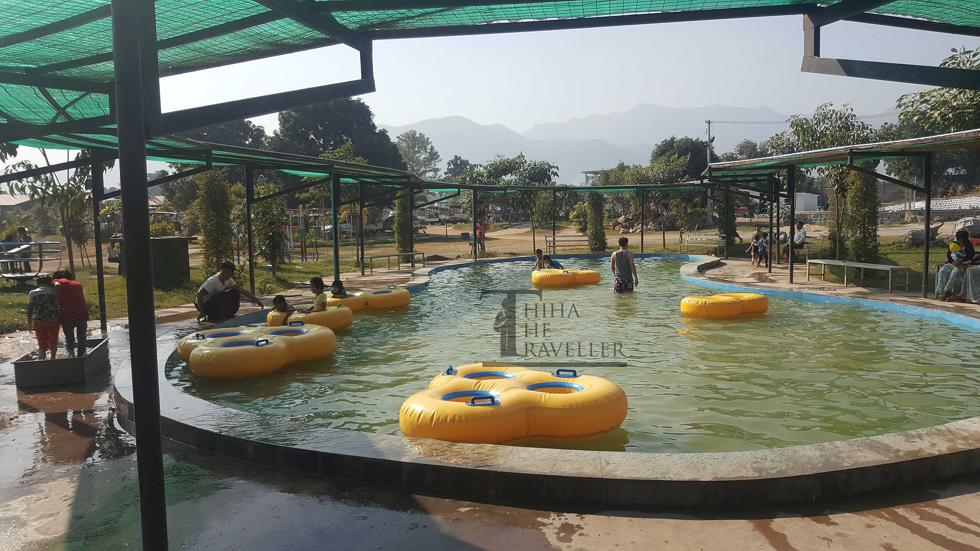 ၆ မိုင္ D-Garden