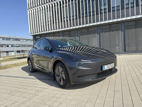 Tesla Model Y Facelift im Test: Mehr Reichweite, mehr Komfort für den Bestseller