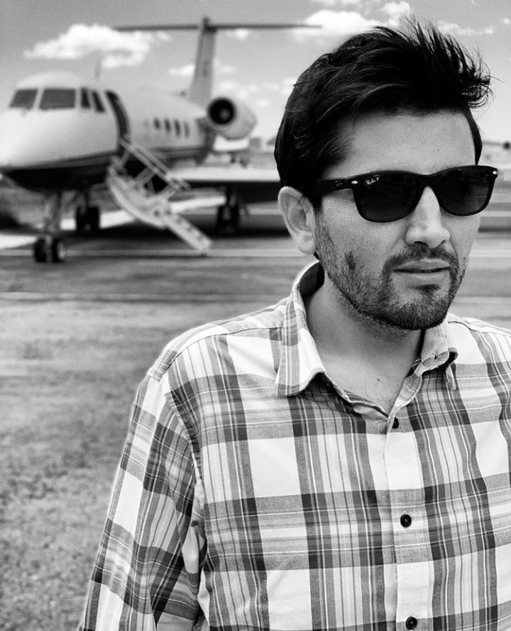 MAURICIO CORREDOR "El parce"