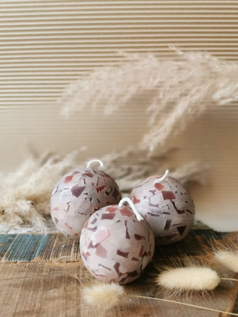 Thumbnail: Set van 3 kaars bolletjes