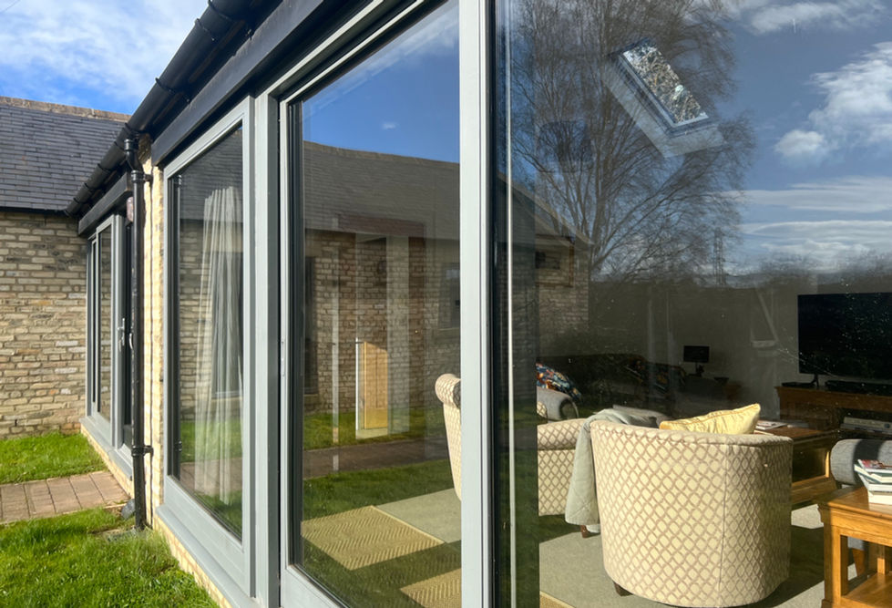 SH exterior lounge window.jpg