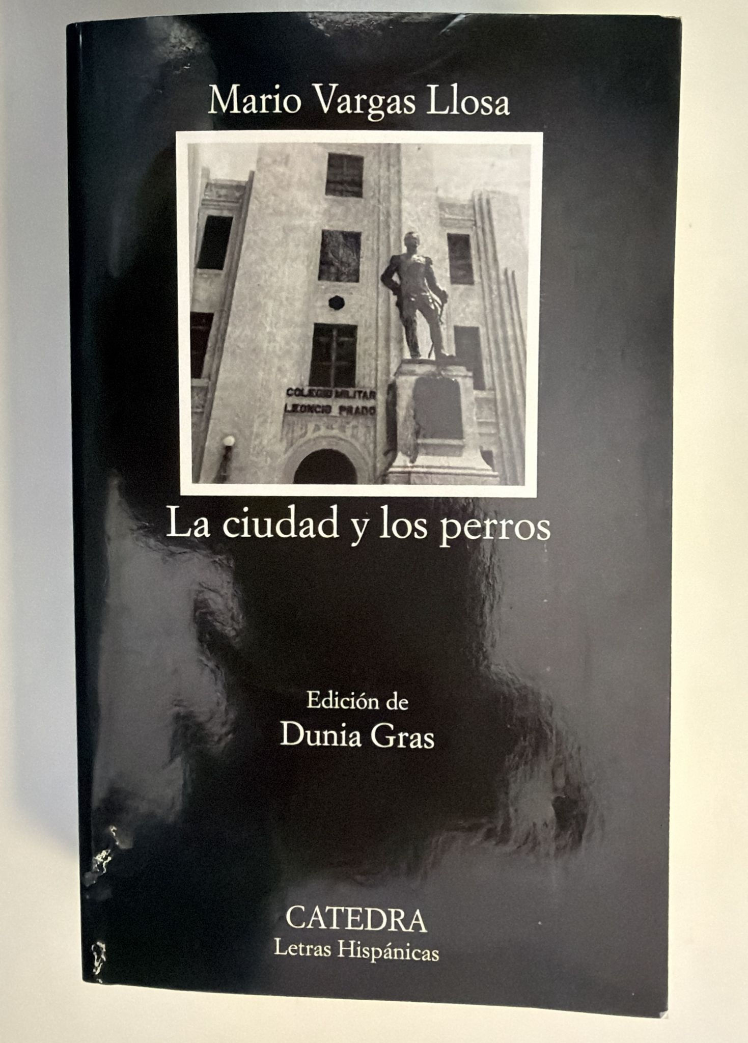 La ciudad y los perros. Llosa Vargas Mario. Los libros del abuelo, tu libreria solidaria.