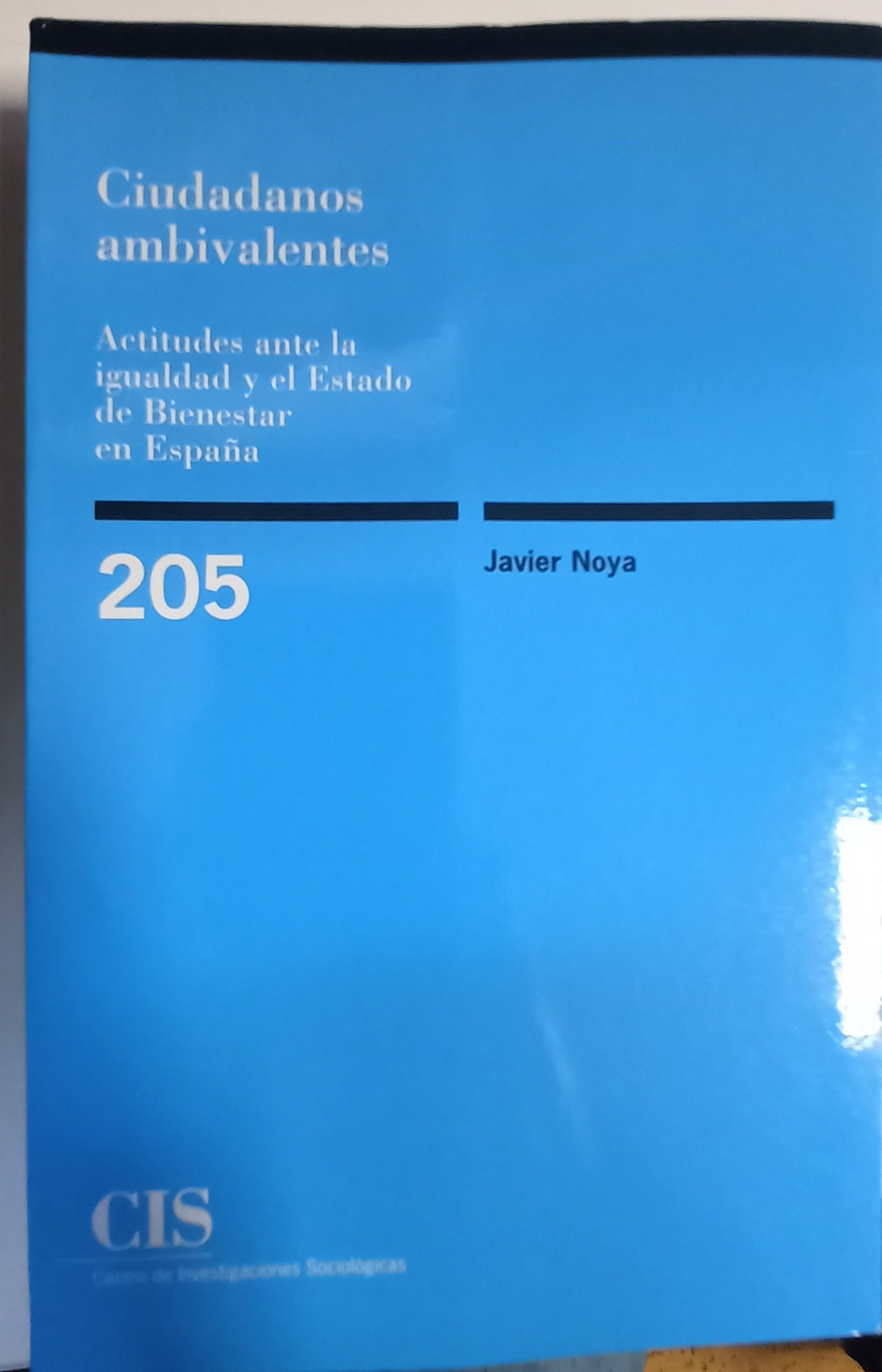 Ciudadanos ambivalentes | Noya, Javier | Los Libros del Abuelo, tu librería solidaria