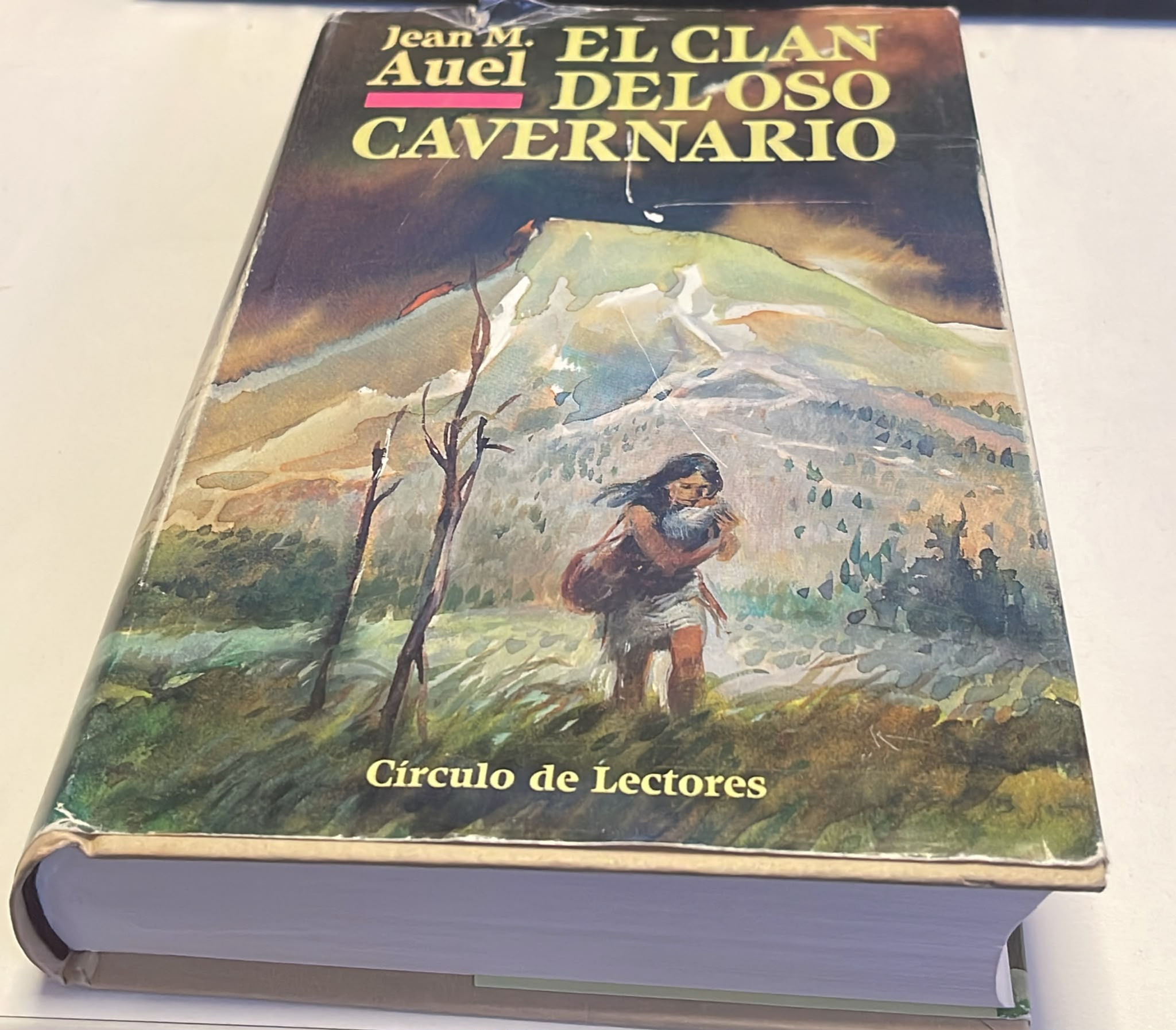 El clan de el oso cavernario | Jean M. Auel Los Libros del Abuelo, tu librería solidaria..jpg