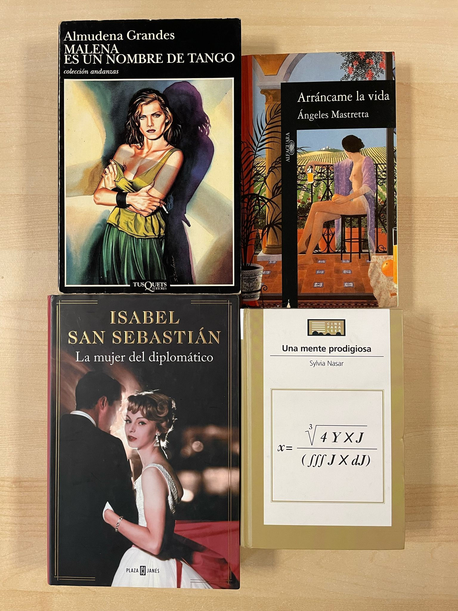 Pack 2080 "Con M de mujer" | VV.AA, Los libros del Abuelo, tu librería solidaria.