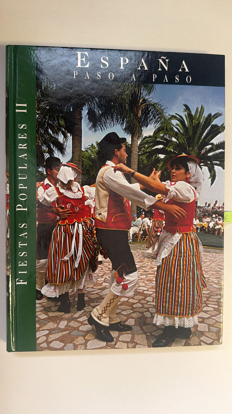 Fiestas Populares ll. VV. AA. Los libros del abuelo, tu libreria solidaria.