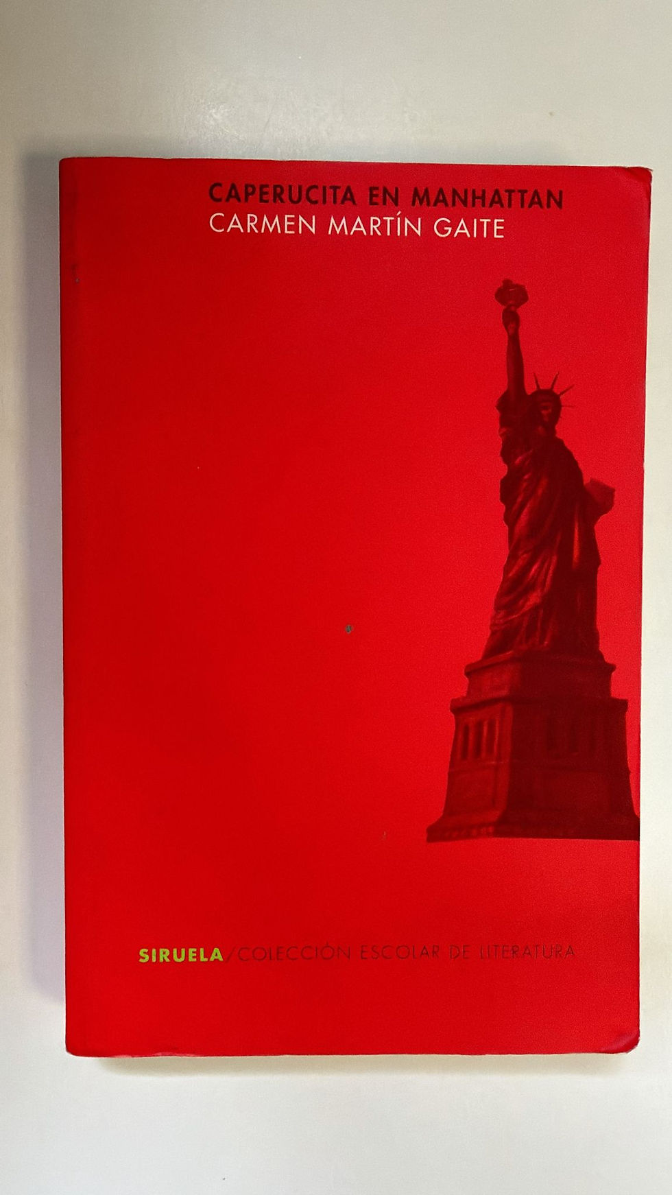 Caperucita en manhattan. Los libros del abuelo, tu libreria solidaria.
