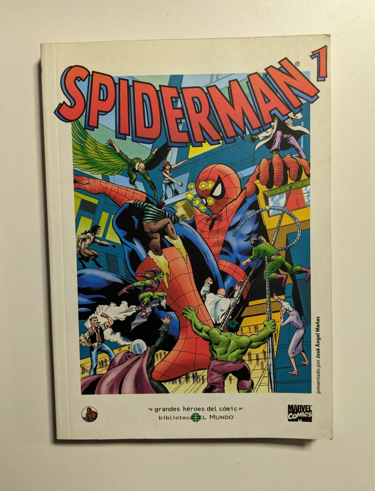 Spiderman 1. Marvel comics. Mañas, José Ángel. Los libros del abuelo, tu librería solidaria.