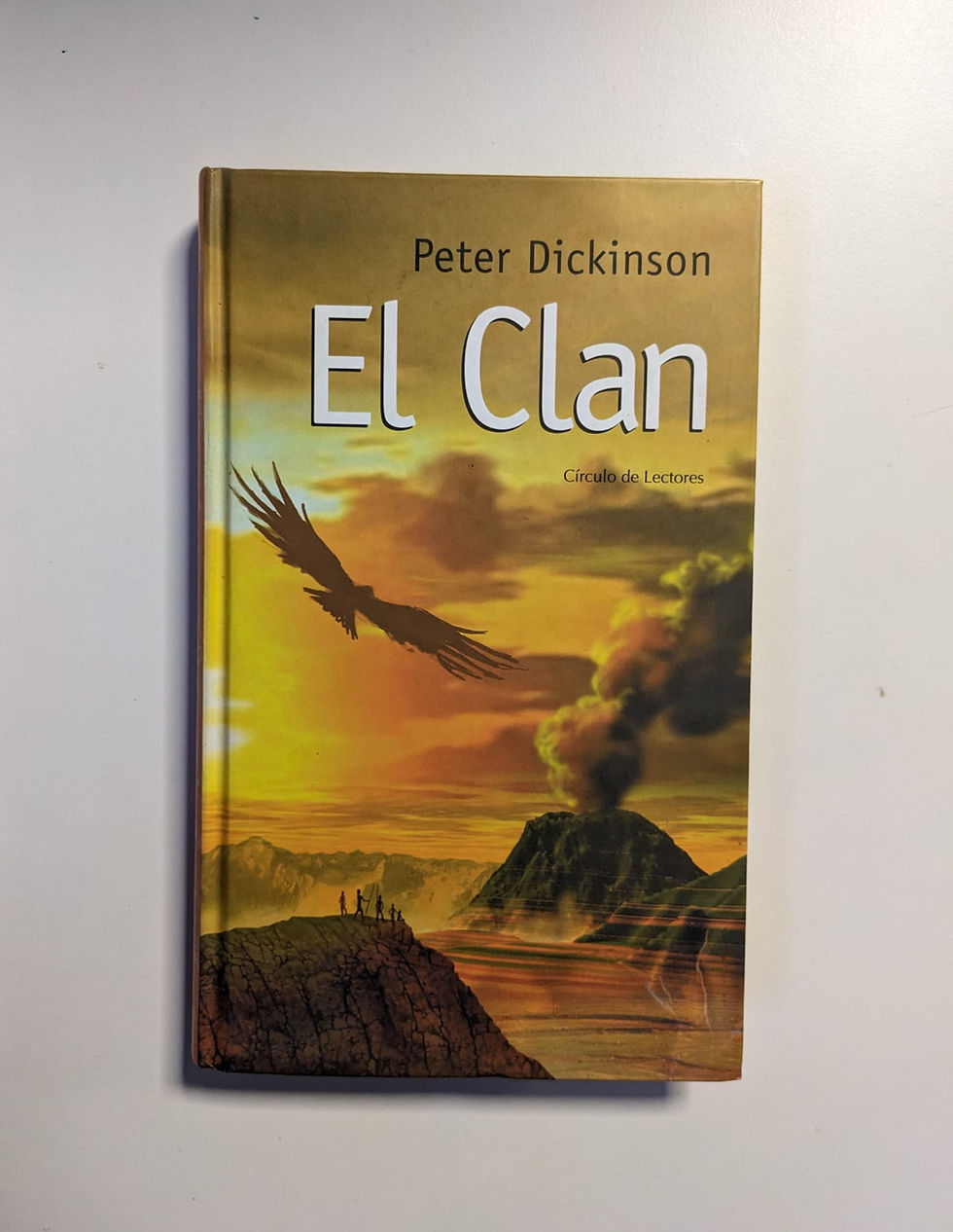 El Clan. Dickinson, Peter. Los libros del abuelo, tu librería solidaria.