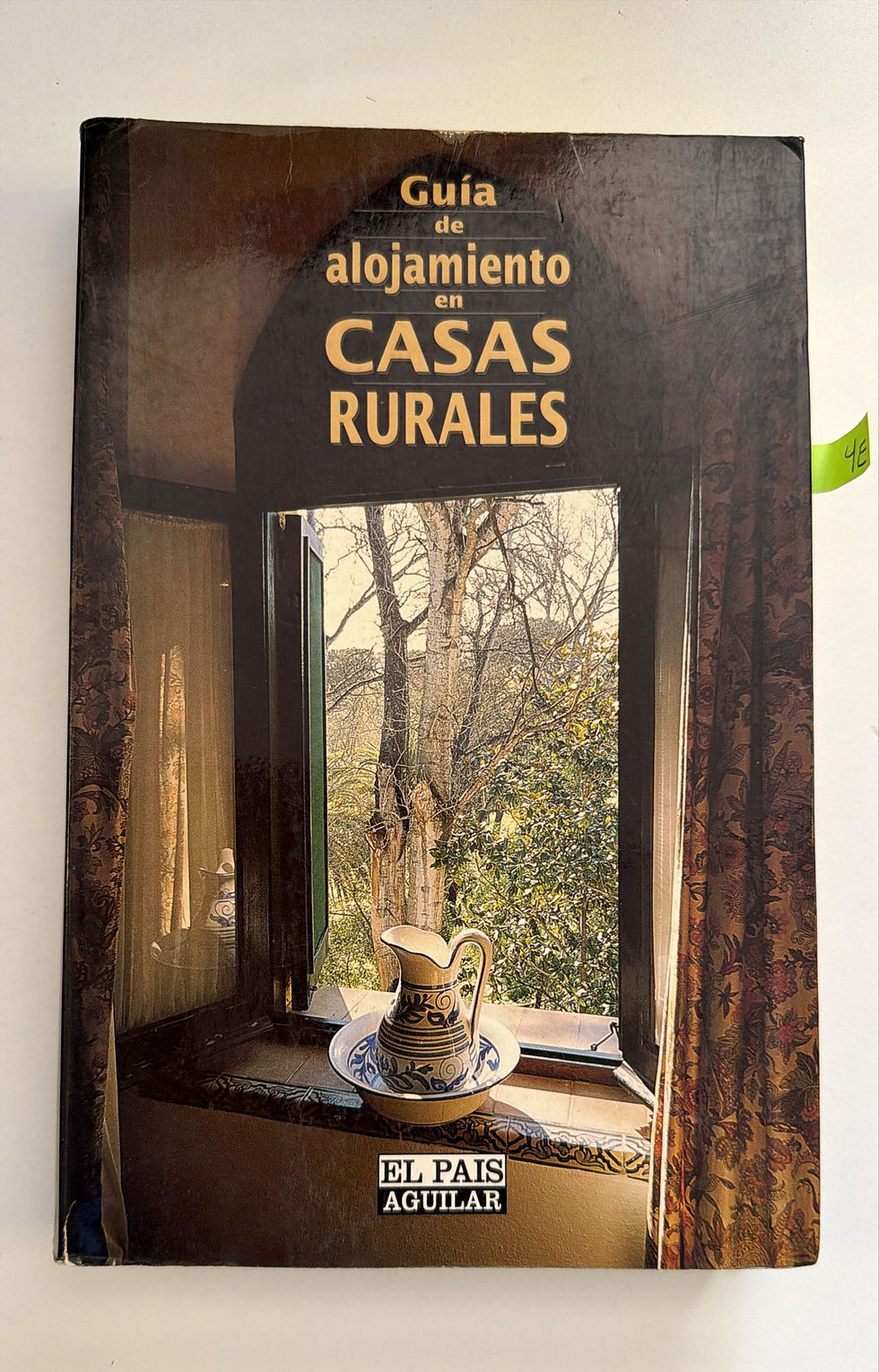 Guía de alojamiento en casa rurales. VV. AA. Los libros del abuelo, tu libreria solidaria.