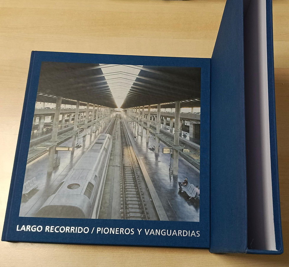 Largo recorrido. Pioneros y vanguardias | Navascués Palacio, Pedro Los Libros del Abuelo, tu librería solidaria..